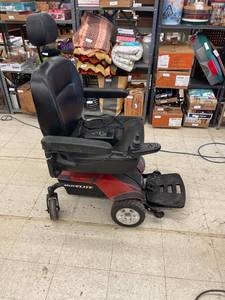 lot 8589 image: jazzy select elite