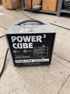 lot 8592 image: power cube battery charger