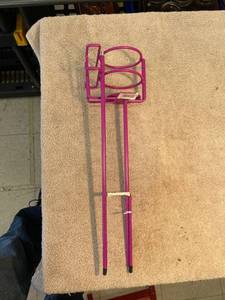 lot 9050 image: purple drink & phone holder