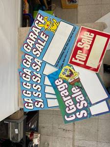 lot 9101 image: 8 garage sale signs