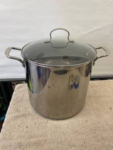 lot 9139 image: large stock pot
