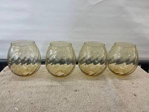 lot 9147 image: vintage amber light globes