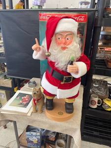 lot 9148 image: 1991 26 inch animated Coca Cola Santa WORKING