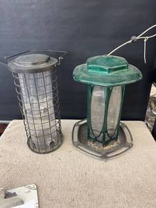 lot 9151 image: 2 bird feeders