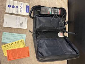 lot 9163 image: Motorola bag phone