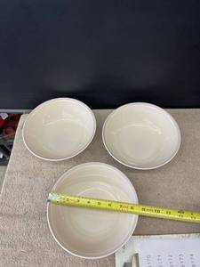 lot 9167 image: 3 corelle big bowls