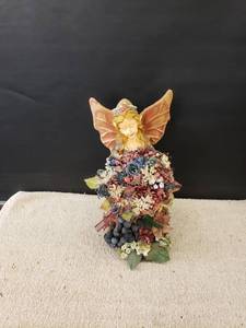 lot 9248 image: fairy decor