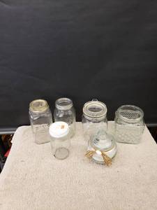 lot 9276 image: lot of jars