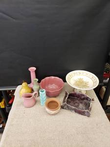 lot 9279 image: estate lot of potterydecor