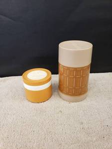 lot 9298 image: pair thermos