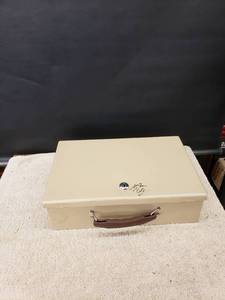 lot 9308 image: lock box no key