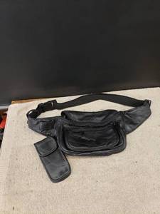 lot 9315 image: Black leather fanny pack wphone case