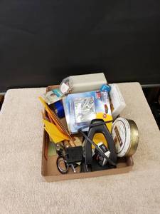 lot 9357 image: lot of office supplies