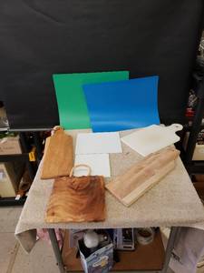 lot 9374 image: lot of cutting boards