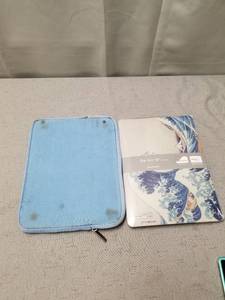 lot 25132 image: SOFT SHELL CASE FOR AIR 13 AND COVER SOILED SEE PICTURES