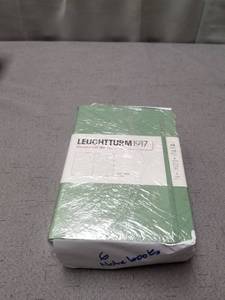 lot 25159 image: LOT OF 6 RANDOM NOTEBOOKS