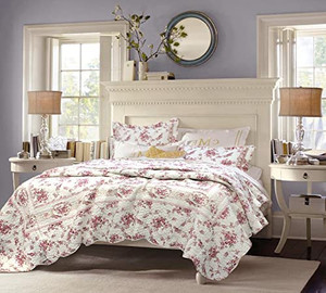 lot 59617 image: Cozy Line Quilt Bedding Set (Rose, Queen - 3 Piece)