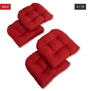 lot 59842 image: Blazing Needles 19-inch IndoorOutdoor Chair Cushion (Set of 4) - 19 x 19