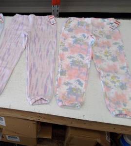 lot 59896 image: Girls Cat & Jack Fleece Sweatpants. Size L(1012). 2 pairs, 2 different colors