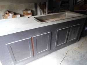 lot 1012 image: 8Ft wide Cabinet w Stainless Steel Tub w Drain