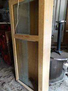 lot 1028 image: Lit Pool Que Cabinet