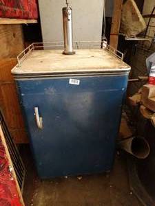 lot 1032 image: Beer Kegerator Dispenser