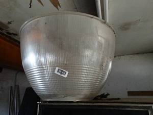 lot 1035 image: Large Light Globe
