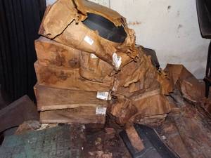 lot 1040 image: a Few Boxes of Wall Edging