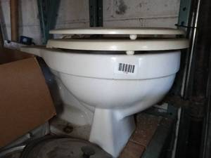 lot 1119 image: Old Toilet wo Tank