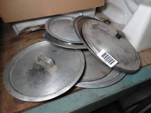 lot 1120 image: Stainless Round Lids  Variety of Sizes