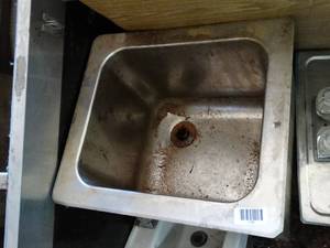 lot 1146 image: Small Stainless Basin