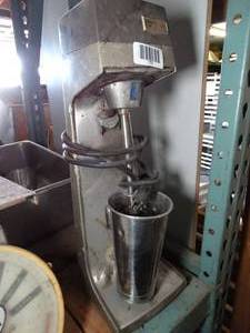 lot 1157 image: Hamilton Beach Scovill Milkshake Mixer