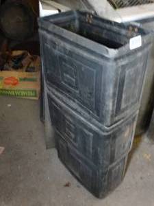 lot 1222 image: 3 Plastic Bins w Straws
