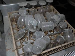 lot 1228 image: Long Stem Wine Glasses with Drying Rack