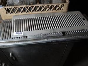 lot 1226 image: Variety of Drain Screens