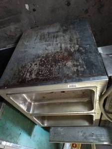 lot 1238 image: Drake Mfg Waterless Food Warmer