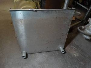 lot 1239 image: Small Stainless Shelf  Prep Table Add-on