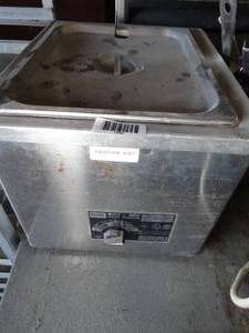 lot 1252 image: Medalie Dual Wet and Dry Food Warmer