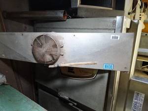lot 1264 image: Bohn Single Fan for Chiller