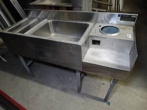 lot 1274 image: Eagle Food Service Stainless Multi-Compartment Sink