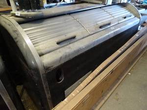 lot 1281 image: 3 Sliding Door  Beverage Cooler
