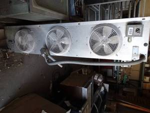 lot 1287 image: Russell AL-35-123 Freezer Defrosting Unit