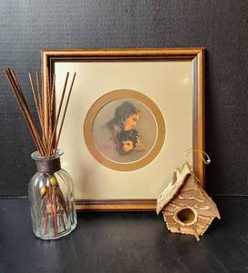 lot 111 image: After the Scolding by Gary Montgomery Print 13x13, Diffuser, and Small Birdhouse (located in basement)