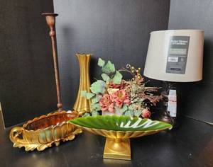 lot 266 image: Home Decor (located in basement)