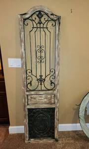 lot 311 image: Rustic Ornamental Wood and Iron Wall Decor 19x72 (located in basement)