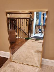 lot 590 image: Mirror 22.5x34.5