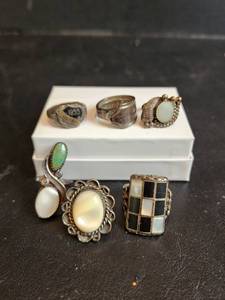 lot 608 image: Vintage Rings (some are 925)
