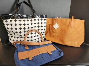 lot 619 image: Handbags (some new)
