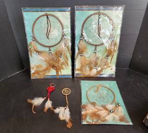 lot 624 image: Dream Catchers