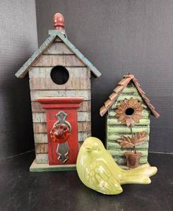 lot 630 image: Garden Decor
